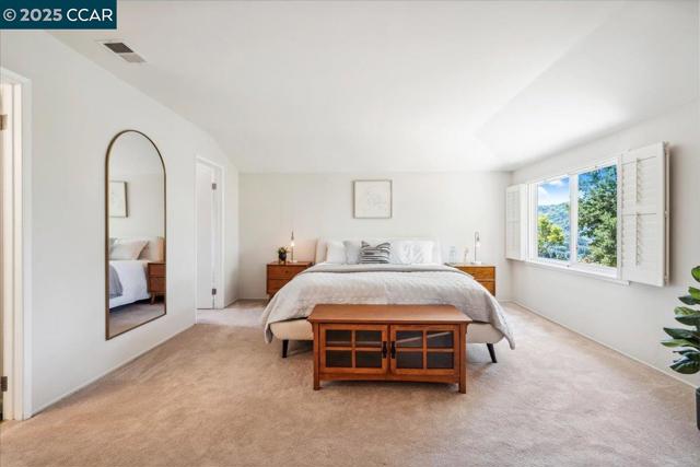 739 Devils Drop Ct, Richmond CA: https://media.crmls.org/mediaz/3913bcf1-ded7-4ad8-b819-93c41b3906e0.jpg