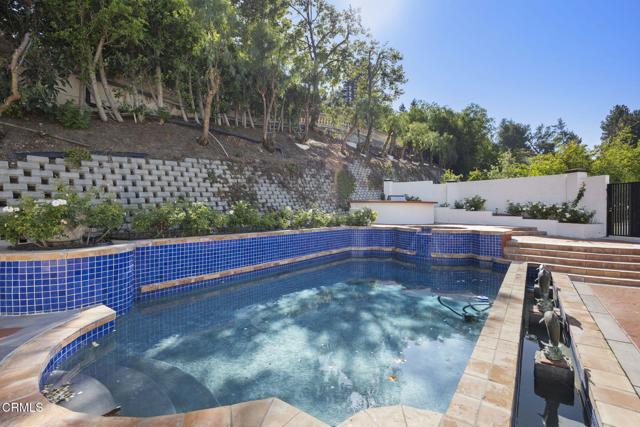 40 Saddlebow Road, Bell Canyon CA: https://media.crmls.org/mediaz/3914c84b-744a-4564-9921-c89cf67c1fb8.jpg