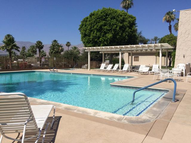 74276 Zircon E Circle, Palm Desert CA: https://media.crmls.org/mediaz/39155cbf-1fff-45d4-ae96-0e8597f88ad3.jpg