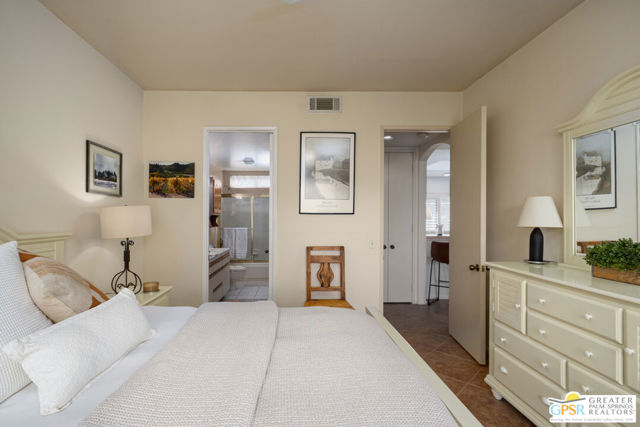67676 Lagos Way, Cathedral City CA: https://media.crmls.org/mediaz/39157073-8ea0-49c0-8a9d-8bf185daab76.jpg