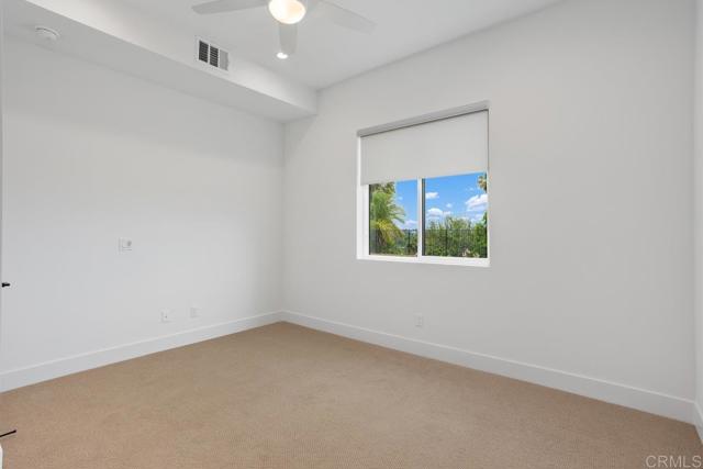 1215 Stonemark Place, Vista CA: https://media.crmls.org/mediaz/3915e7be-fbd6-4323-8407-68471fcf836b.jpg