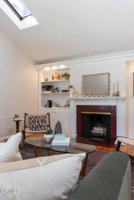 Detail Gallery Image 6 of 26 For 3123 Hermosa Ave, La Crescenta,  CA 91214 - 2 Beds | 1 Baths