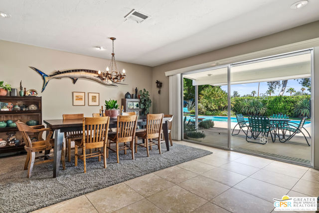 2072 S Bobolink Lane, Palm Springs, CA 92264