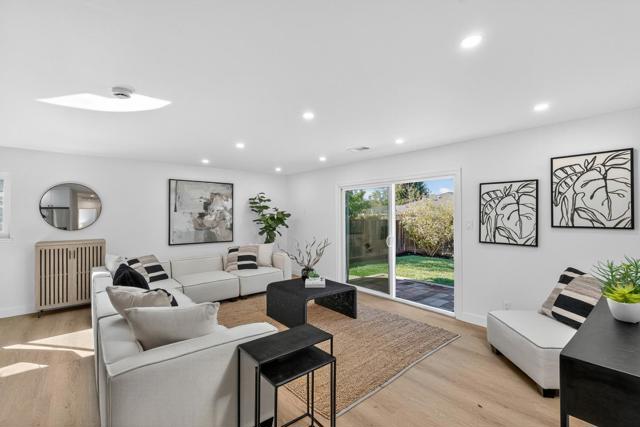 209 Nob Hill Way, Los Gatos CA: https://media.crmls.org/mediaz/3917cb93-4a44-483a-9e37-5dbbdef5cb35.jpg