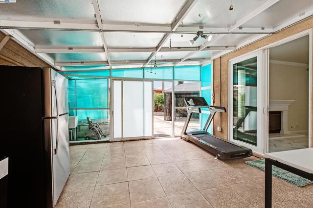 1205 Amber Court, San Leandro CA: https://media.crmls.org/mediaz/3918cae5-22ba-478b-97b7-1ea720073a6d.jpg