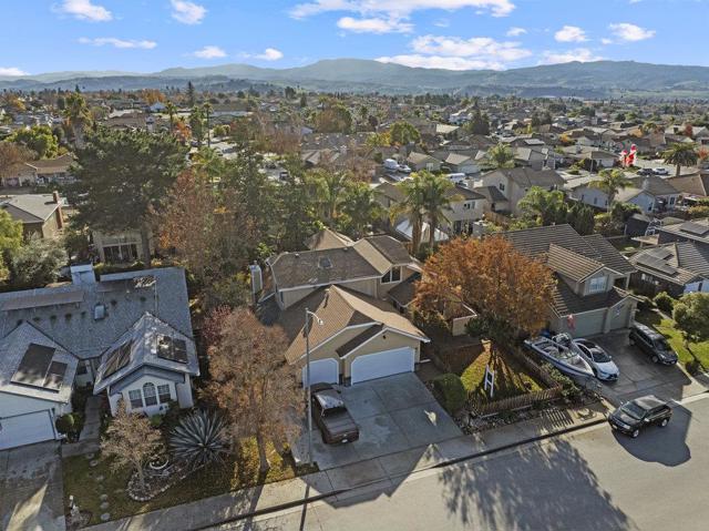 1511 Las Brisas Drive, Hollister CA: https://media.crmls.org/mediaz/3919e53e-5682-4de1-b567-ba7f720650c2.jpg