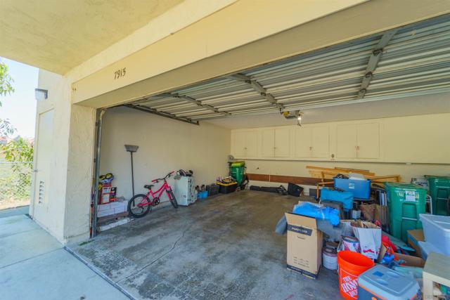 7915 Camino Kiosco, San Diego CA: https://media.crmls.org/mediaz/391a2f7f-0a1b-4140-8660-e3a8349dd1b7.jpg