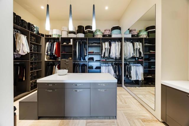 26270 Purissima Road, Los Altos Hills CA: https://media.crmls.org/mediaz/391b532f-ba16-4355-9165-f084f0bfe01f.jpg