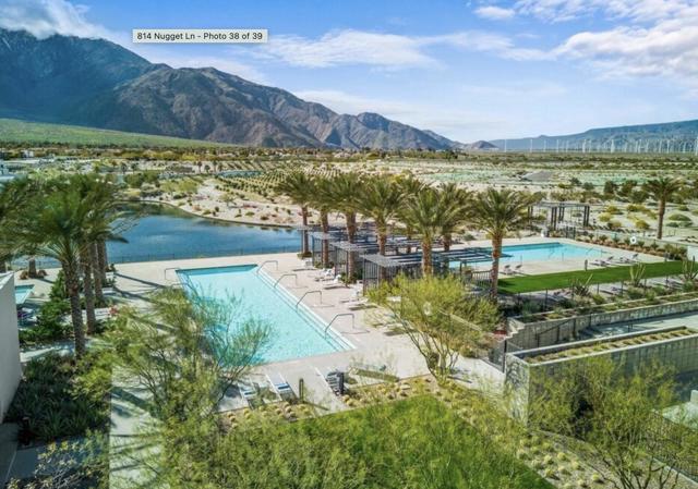814 Nugget Lane, Palm Springs CA: https://media.crmls.org/mediaz/391b7987-1559-41e2-aff6-011db7447801.jpg