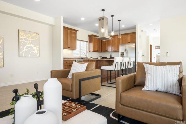 Detail Gallery Image 12 of 35 For 351 Maria Ave, Spring Valley,  CA 91977 - 3 Beds | 3 Baths