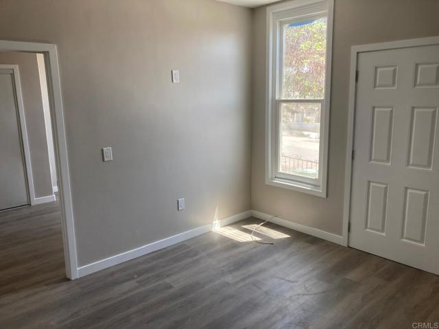 Image 4 of 6 For 244 24th  