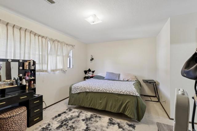 880 Apricot Lane, Hollister CA: https://media.crmls.org/mediaz/391cda12-46dd-4cee-a726-27ecca160cc2.jpg