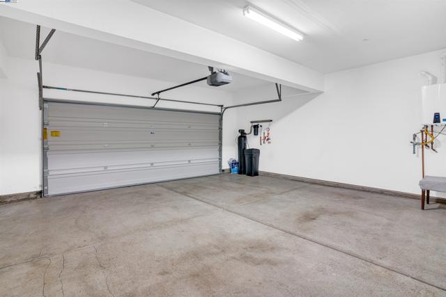 5792 Barley Rd, Dublin CA: https://media.crmls.org/mediaz/391d55e2-7ffb-4d04-89db-025d43ad97f8.jpg