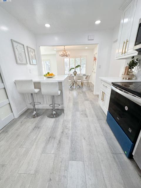 6916 Graham Avenue, Newark CA: https://media.crmls.org/mediaz/391eca7e-aa2a-46cc-93ed-fbf9e7396297.jpg