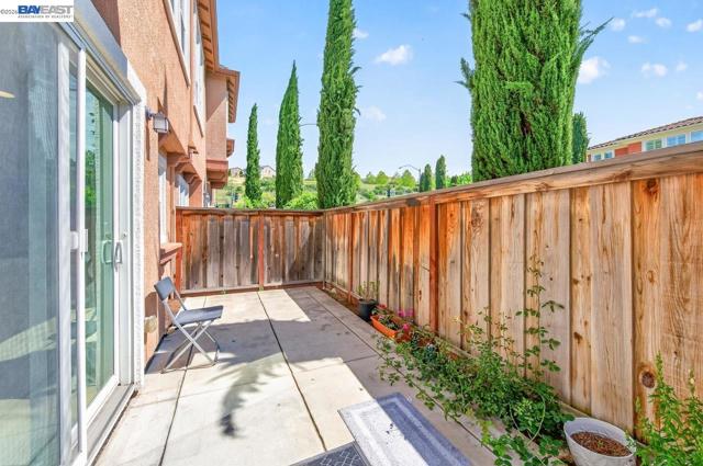 3651 Branding Iron Pl, Dublin CA: https://media.crmls.org/mediaz/391f3e0c-c13e-4a89-a599-64b77cff5abd.jpg