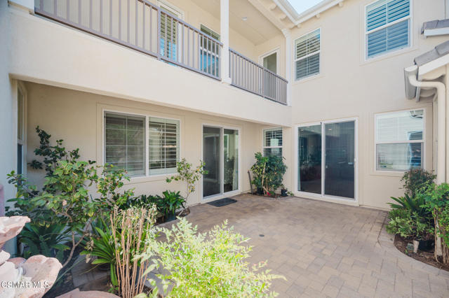 2079 Legacy Drive, Simi Valley CA: https://media.crmls.org/mediaz/391f477f-da79-4462-bfe8-64877ab21e84.jpg