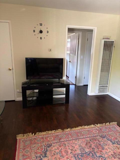 3203 Myles Court, San Jose CA: https://media.crmls.org/mediaz/3920dbfb-c368-4d4e-a349-d3d0cc7e565c.jpg