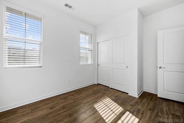 2053 Tango Loop, Chula Vista CA: https://media.crmls.org/mediaz/3920fef0-d274-4274-adda-8195077ea64a.jpg