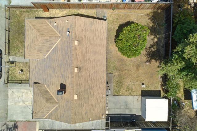41 Murray Court, Redwood City CA: https://media.crmls.org/mediaz/392174bc-67ea-4869-8403-c00ad1ca469d.jpg