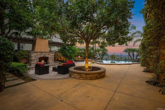 3219 Corte Paloma, Carlsbad CA: https://media.crmls.org/mediaz/3922080d-e1ed-4cdd-960a-d23125201225.jpg