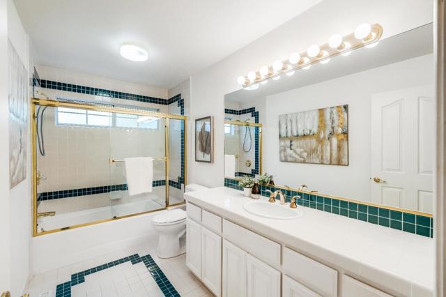 3920 Lakemead Way, Redwood City CA: https://media.crmls.org/mediaz/392214b3-2240-4834-912f-8af54d27fa85.jpg