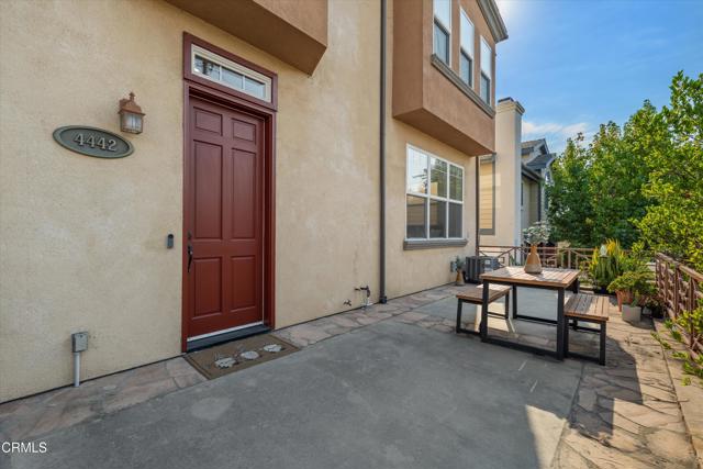 Detail Gallery Image 3 of 29 For 4442 Green Ave, Los Alamitos,  CA 90720 - 3 Beds | 2/1 Baths