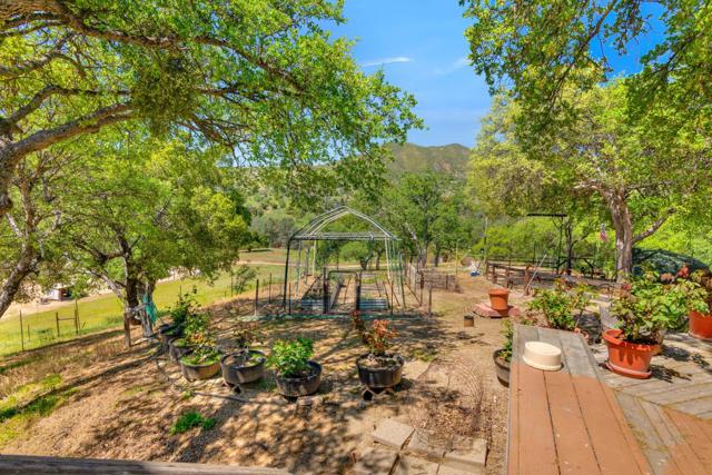 38483 Milpitas Road,  CA: https://media.crmls.org/mediaz/3923b3f9-5dd3-48e2-9744-f0d7f2dbc1ae.jpg