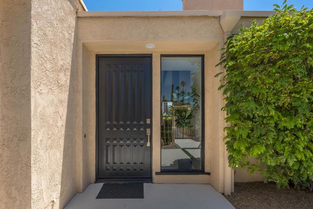 Image 4 of 56 For 607 Desert West Drive