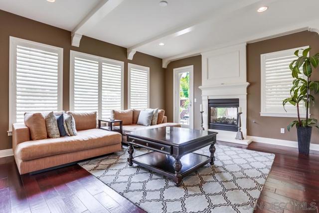 6977 Corte Langosta, Carlsbad CA: https://media.crmls.org/mediaz/3923fb75-ca1d-4197-9a86-a7599ec4414d.jpg