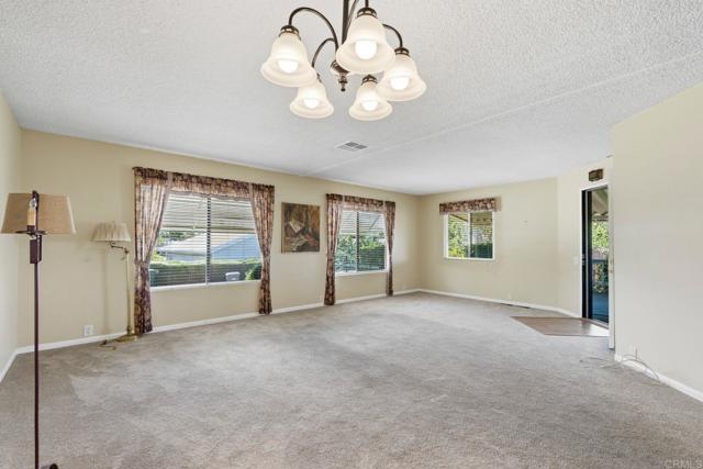 Detail Gallery Image 7 of 40 For 18218 Paradise Mountain Rd Spc 176 #LOT 176,  Valley Center,  CA 92082 - 2 Beds | 2 Baths