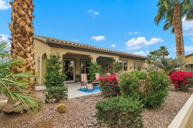 81390 Corte Trigo, Indio CA: https://media.crmls.org/mediaz/3924c6f8-698c-42c3-b889-1ed582fa8419.jpg