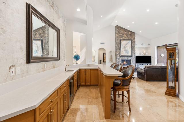 57895 Stone Creek E Trail, La Quinta CA: https://media.crmls.org/mediaz/392515a9-017c-4e4e-859f-d39166023f59.jpg