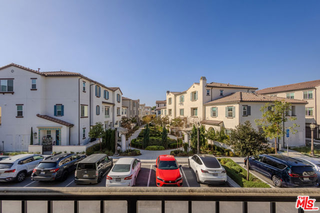 15978 Pilot Avenue, Chino CA: https://media.crmls.org/mediaz/3925bb72-b5fd-45f4-ae47-862e8851c302.jpg