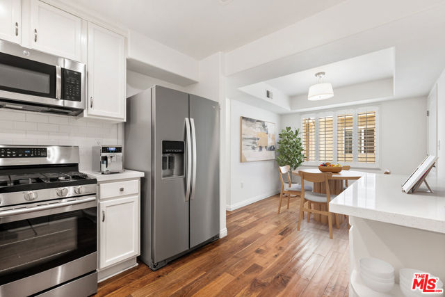 7301 W Manchester Avenue, Los Angeles CA: https://media.crmls.org/mediaz/3925be4d-40de-40d2-8b9c-6e930b5bbcb0.jpg
