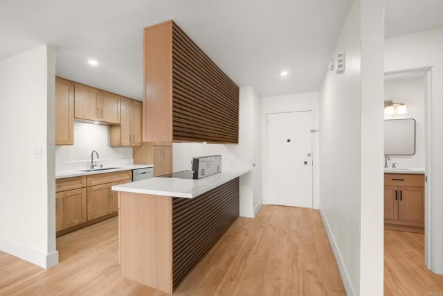 Detail Gallery Image 10 of 25 For 4444 W Point Loma Bld #122,  San Diego,  CA 92107 - 1 Beds | 1 Baths