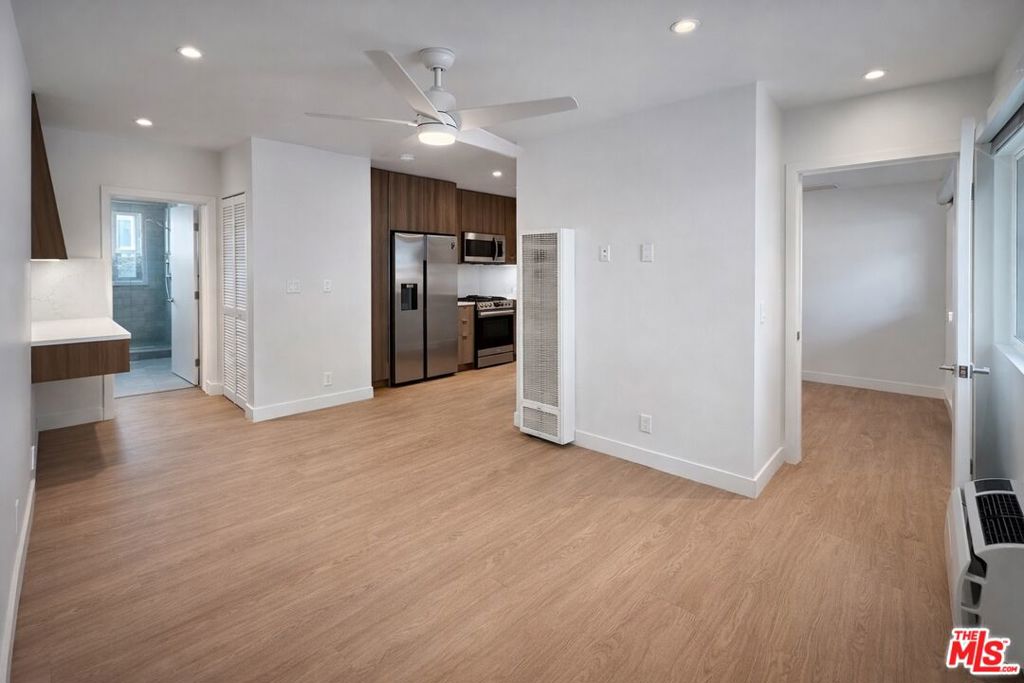 1433 Euclid Street #9