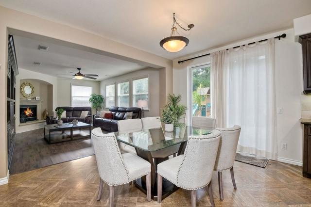 993 Hawthorne Creek Dr, Chula Vista CA: https://media.crmls.org/mediaz/392847ee-61c3-40bb-b8eb-8684d1a2d8ed.jpg