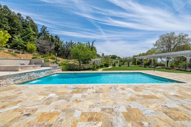 9540 Via Del Oro, Gilroy CA: https://media.crmls.org/mediaz/39286f6b-8d14-4ff5-b153-2c05e78e7bcd.jpg