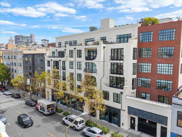 1645 Pacific Avenue, San Francisco CA: https://media.crmls.org/mediaz/3928ae13-6320-417b-bd12-b8c00eb8ced7.jpg