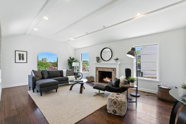508 Prospect Street, San Carlos CA: https://media.crmls.org/mediaz/392a2824-cbf0-4f7e-a9a4-92214c246b1a.jpg