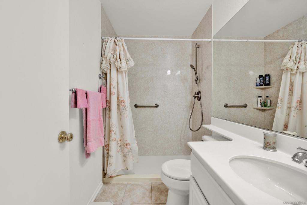 MLS #250033559SD image #41