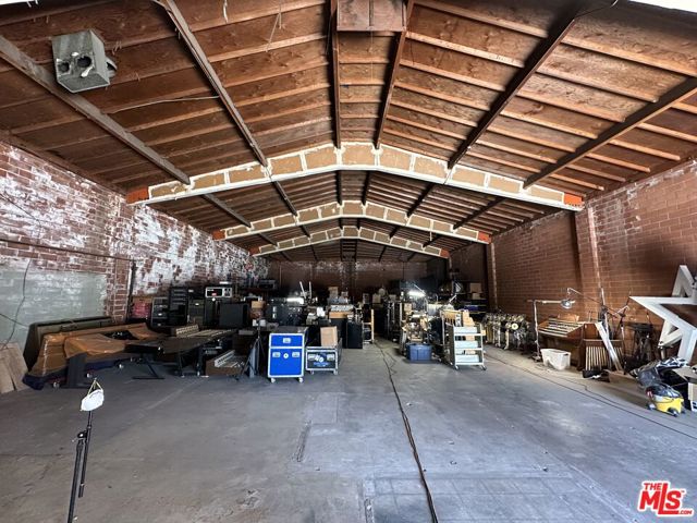 625 Glenwood Place, Burbank, California 91506, ,Commercial Sale,For Sale,Glenwood,24408289