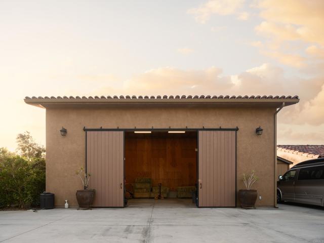 Image 35 of 39 For 15731 Via De Santa Fe