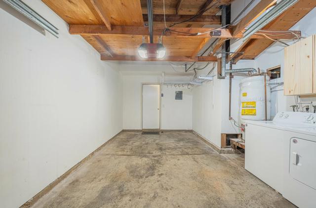 1459 Woodgrove Square, San Jose CA: https://media.crmls.org/mediaz/392c3462-900d-419f-ab11-ea1e539e8b18.jpg