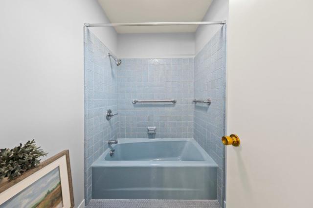 861 Railroad Avenue, Half Moon Bay CA: https://media.crmls.org/mediaz/392c9e79-a574-4103-94de-d037471f8a04.jpg