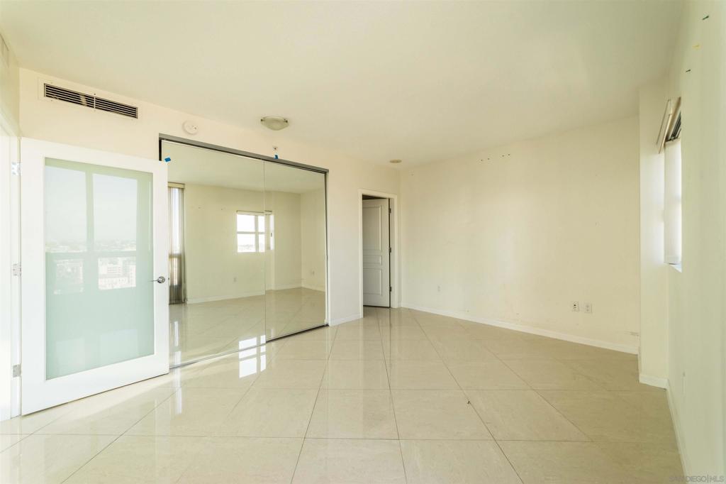 MLS #250035940SD img 15