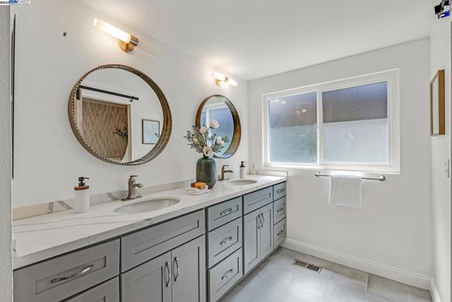 551 Cambrian Way, Danville CA: https://media.crmls.org/mediaz/392cef76-915c-452f-b035-fd8cc2ae1621.jpg