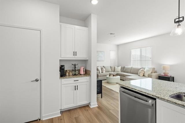 Detail Gallery Image 15 of 60 For 35190 Blossom Pl, Fallbrook,  CA 92028 - 3 Beds | 2/1 Baths