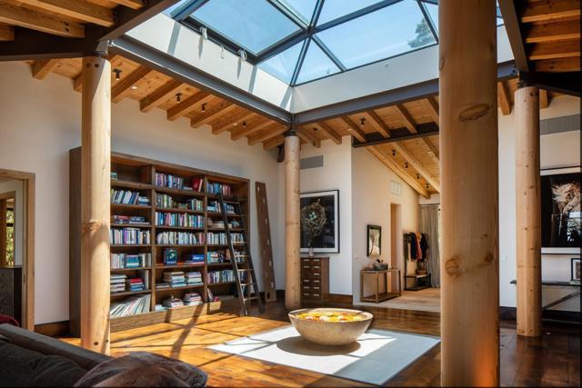 4847 Bixby Creek Road, Carmel CA: https://media.crmls.org/mediaz/392df77a-374c-40a9-a2ce-4fd9ff553a18.jpg