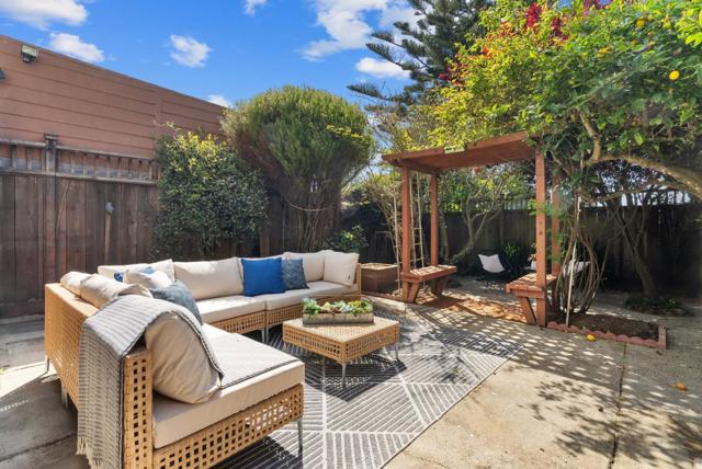 518 Price Street, Daly City CA: https://media.crmls.org/mediaz/392ed5b0-2707-43d6-a37e-e5facbab2f25.jpg